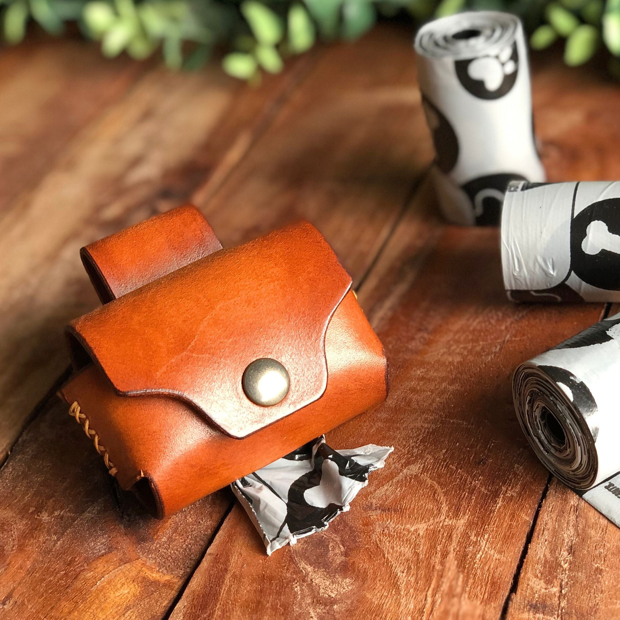 Leathercraft pattern for a dog poop bag holder with belt strap