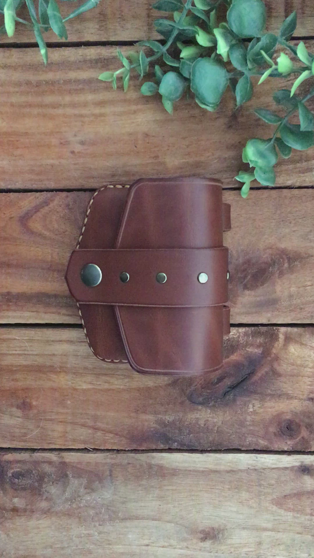 Video Showing a Handmade Brown mini leather belt pouch for credit cards